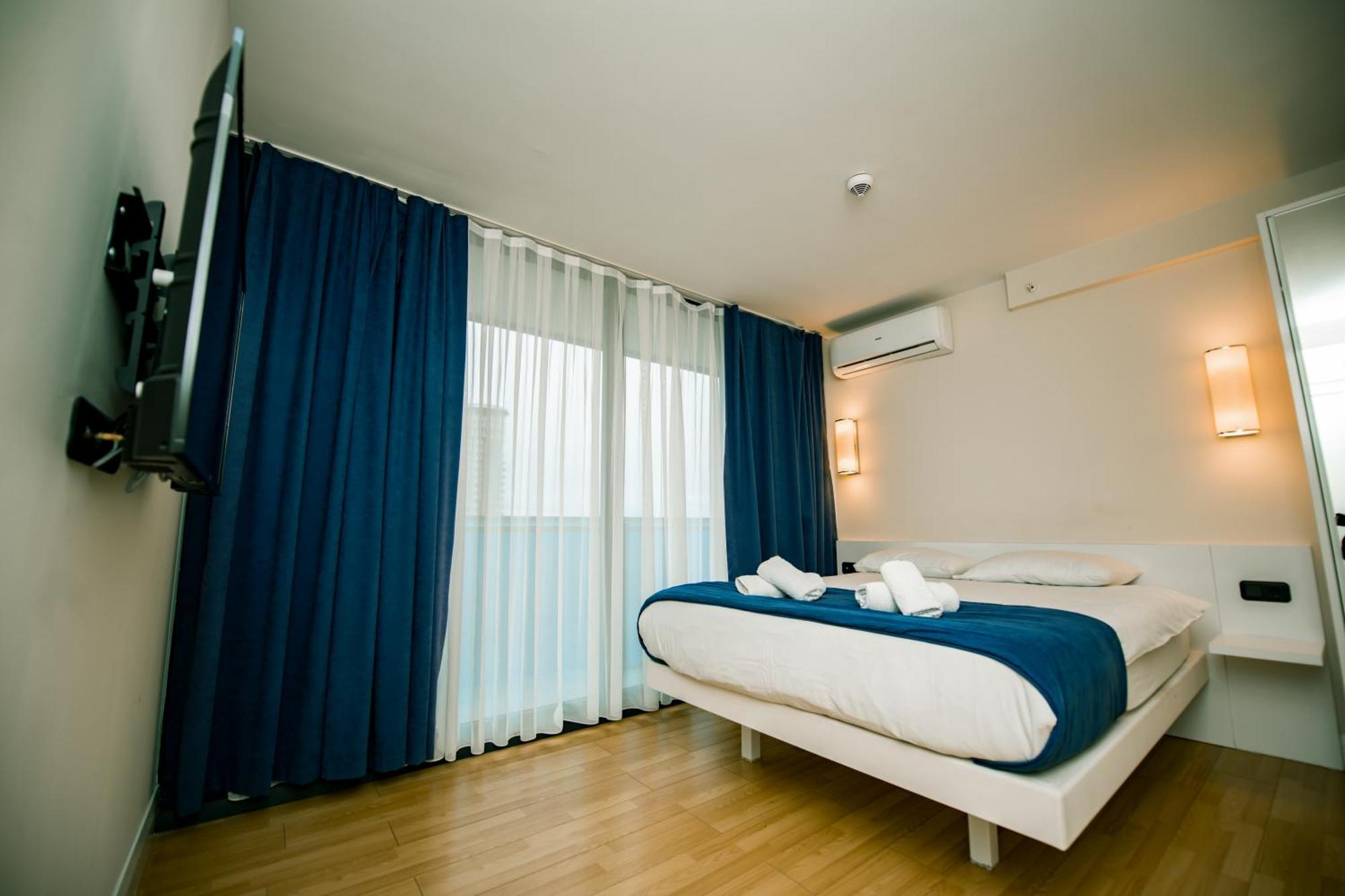 Sea View Apartments In Orbi City Batoemi Buitenkant foto