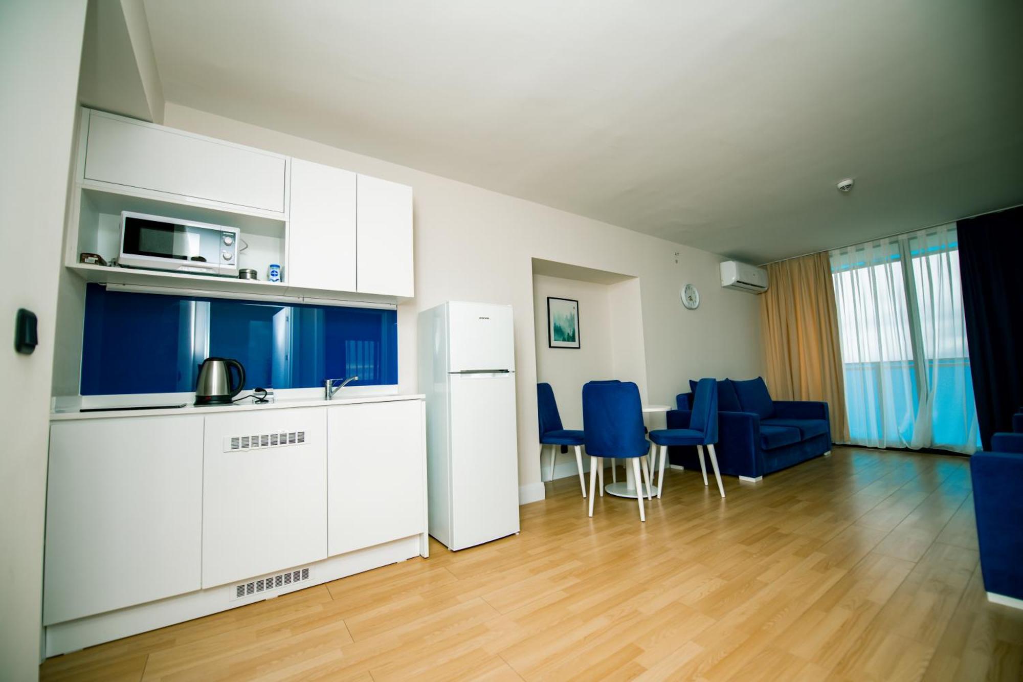 Sea View Apartments In Orbi City Batoemi Buitenkant foto