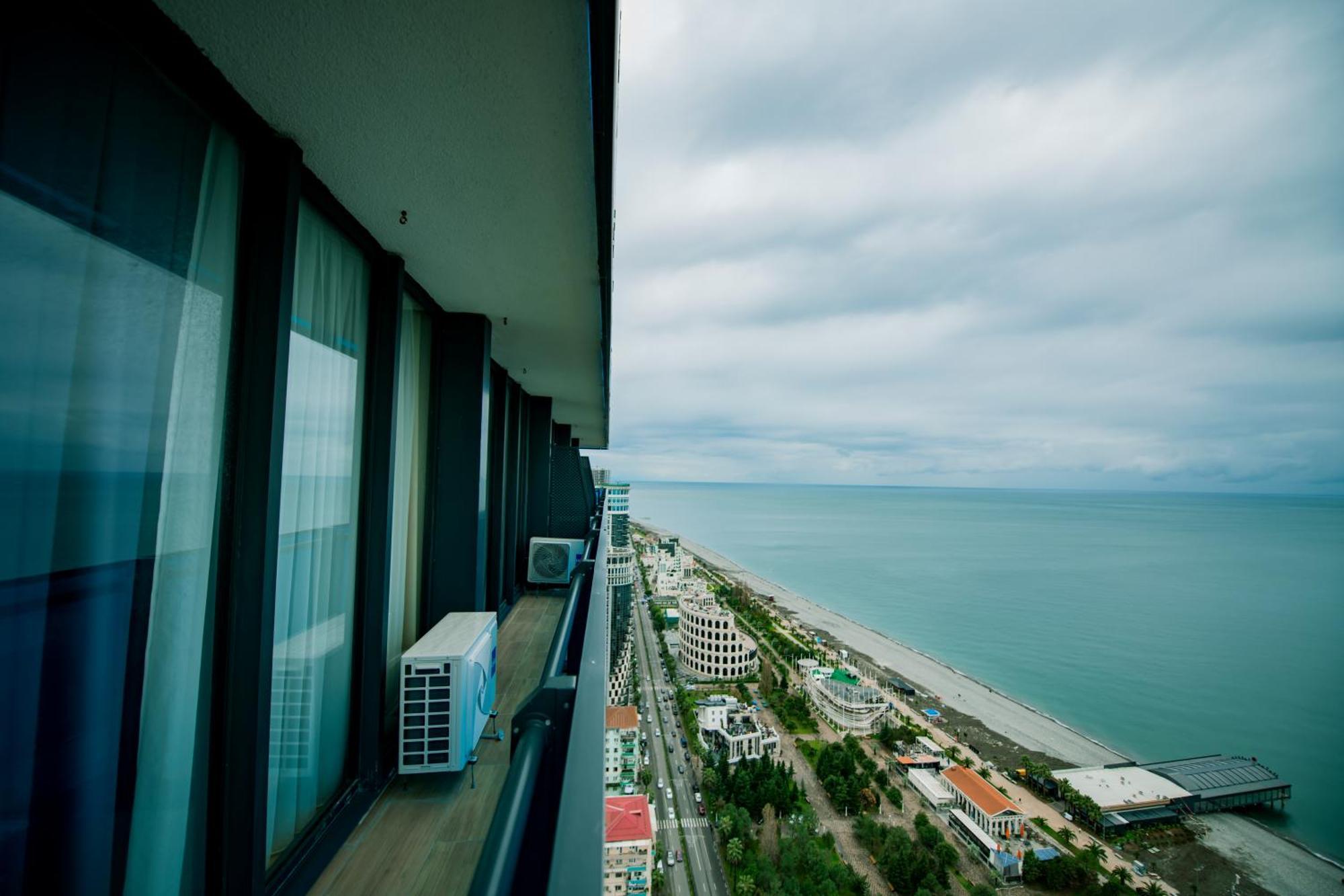 Sea View Apartments In Orbi City Batoemi Buitenkant foto