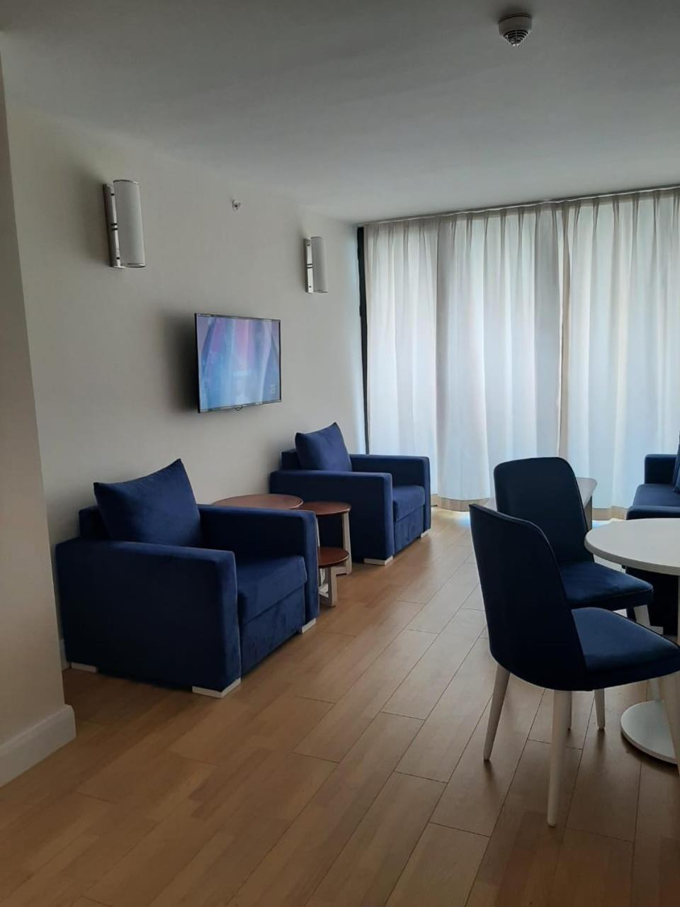 Sea View Apartments In Orbi City Batoemi Buitenkant foto